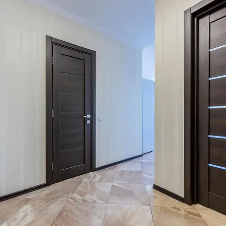 Apartment 1-к люкс в 2 мин від м чернігівська Kyiv